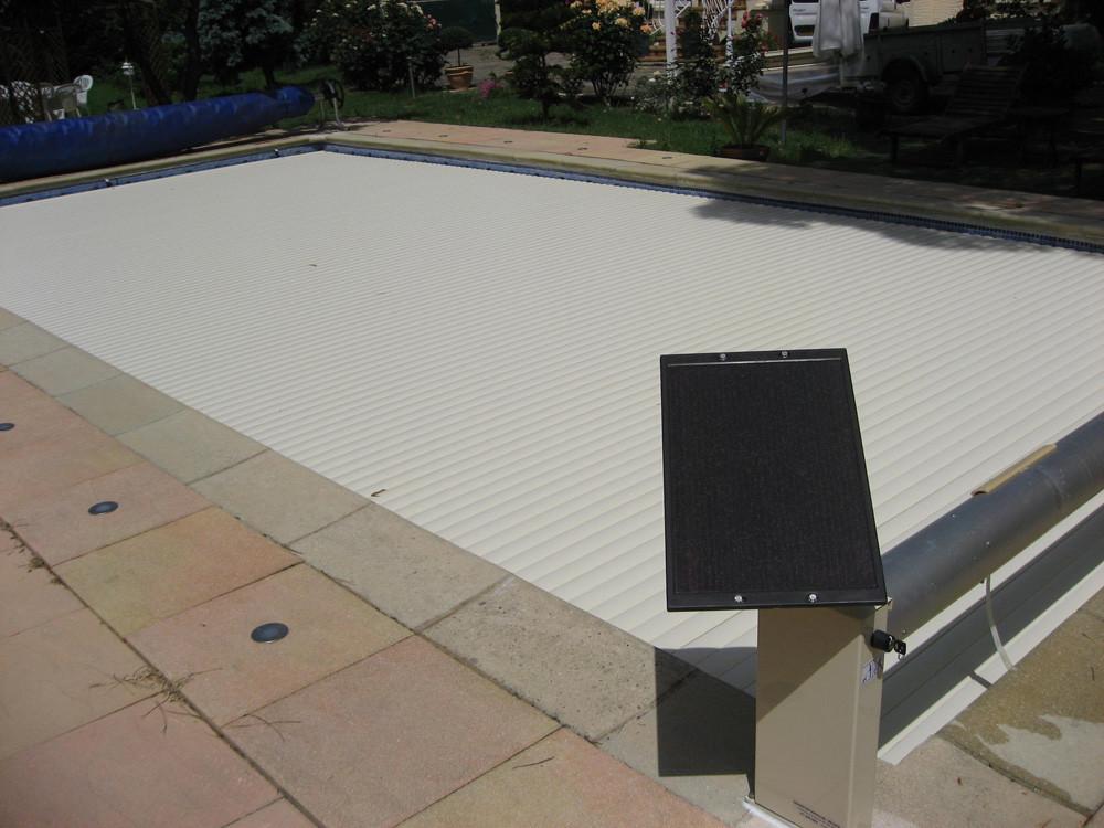 Naziemna roleta solarna "Golden Roll" - 8 x 4 m