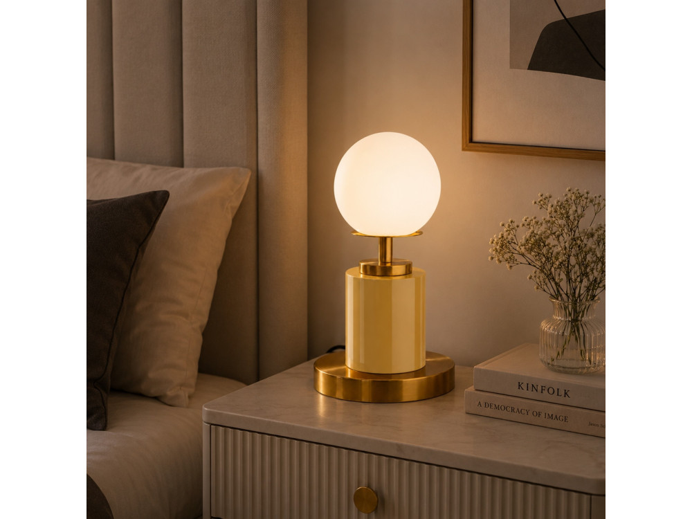 Metalowa lampa stołowa „Moira” – 17 x 17 x 34 cm – żółta