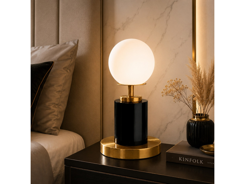 Metalowa lampa stołowa „Moira” – 17 x 17 x 34 cm – czarna