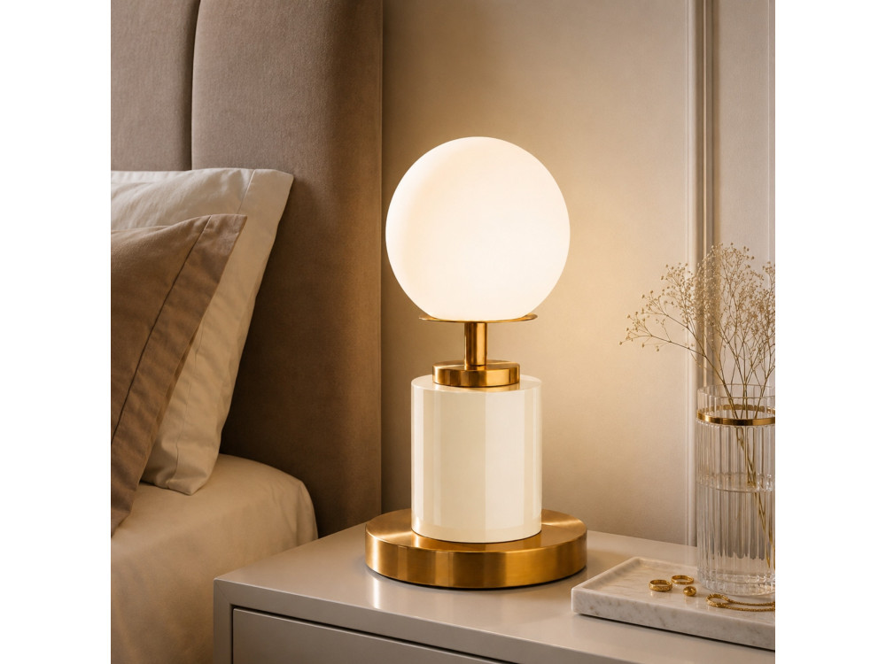 Metalowa lampa stołowa „Moira” – 17 x 17 x 34 cm – beżowa