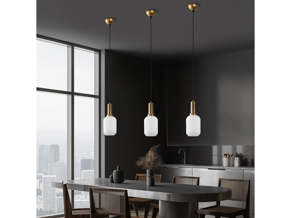 Metalowa lampa wisząca „Asker” – 13 x 13 cm – w kolorze złotym
