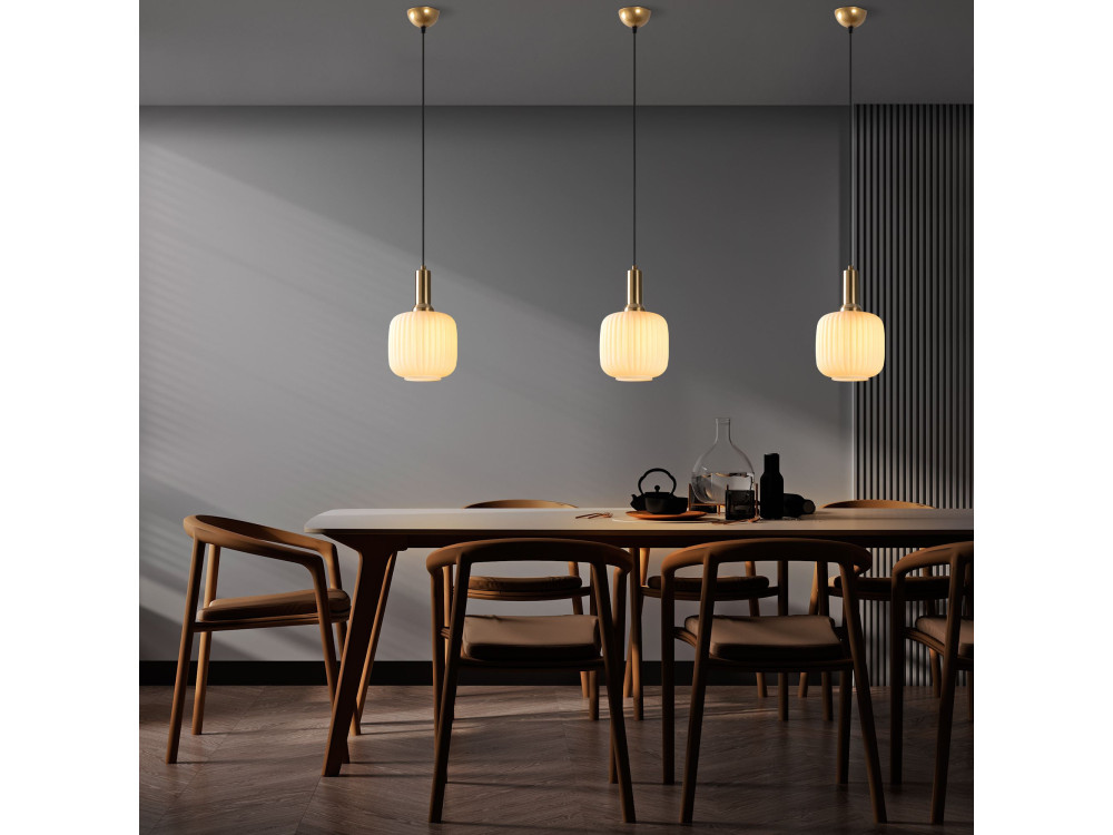 Metalowa lampa wisząca „Asker” – 20 x 20 cm – w kolorze złotym