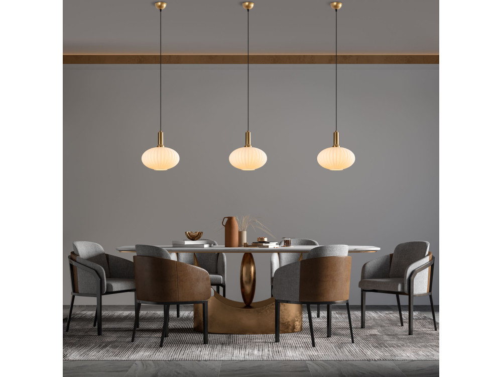 Metalowa lampa wisząca „Asker” – 30 x 30 cm – w kolorze złotym