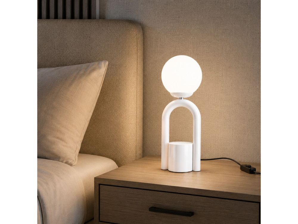 Metalowa lampa stołowa „Loop” – 15 x 15 cm – biała