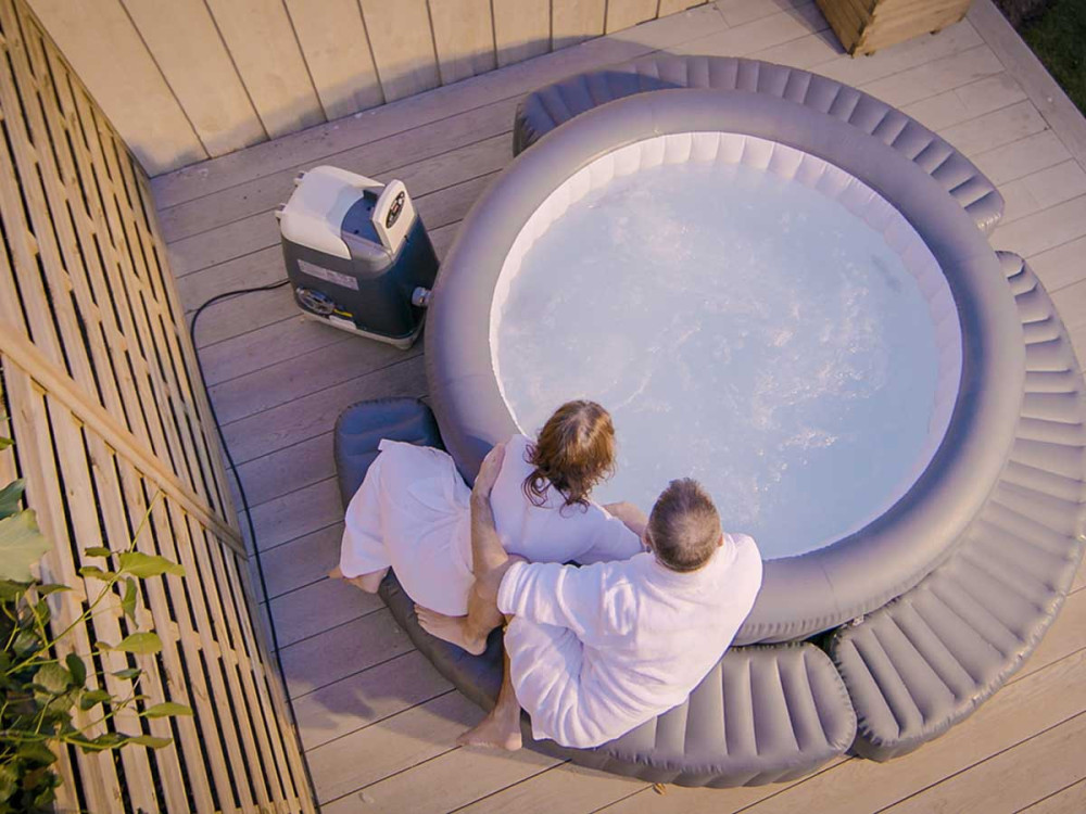 Wyposażenie dla 4/6-osobowego nadmuchiwanego spa "Lay-Z Spa Surround