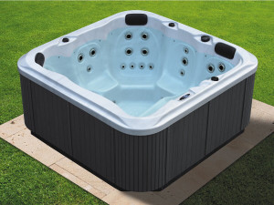 Lada spa " Floria " - 6 miejsc - 2,00 x 2,00 x 0,88 m 2